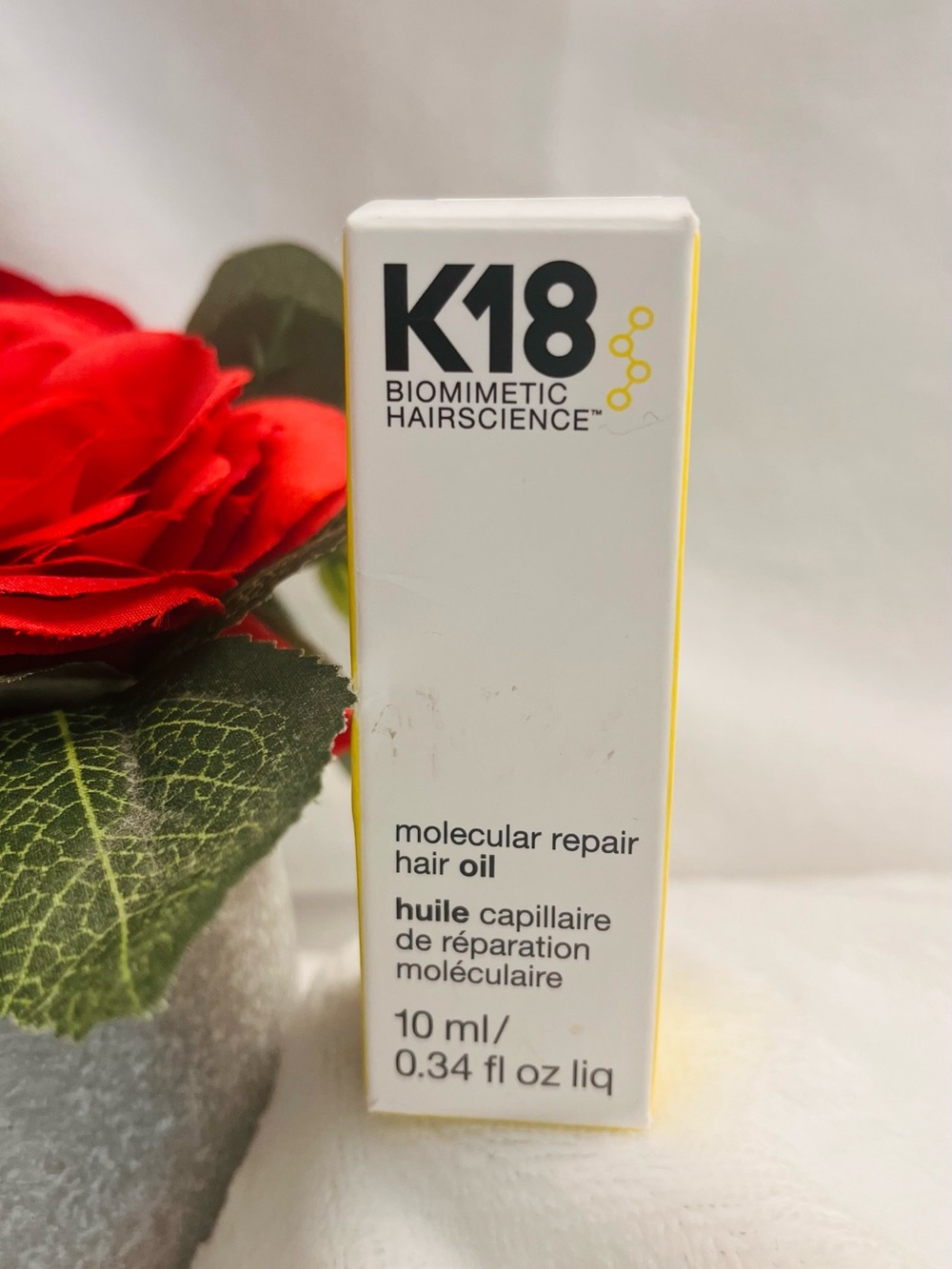 K18 Molecular Repair Hair Oil for Stronger Hair, For All Hair Types / 10 ml - Picture 2 of 4